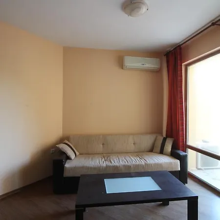 New Estate In Amadeus 1 Апартамент *